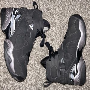 Youth 5.5 Jordan retro 8